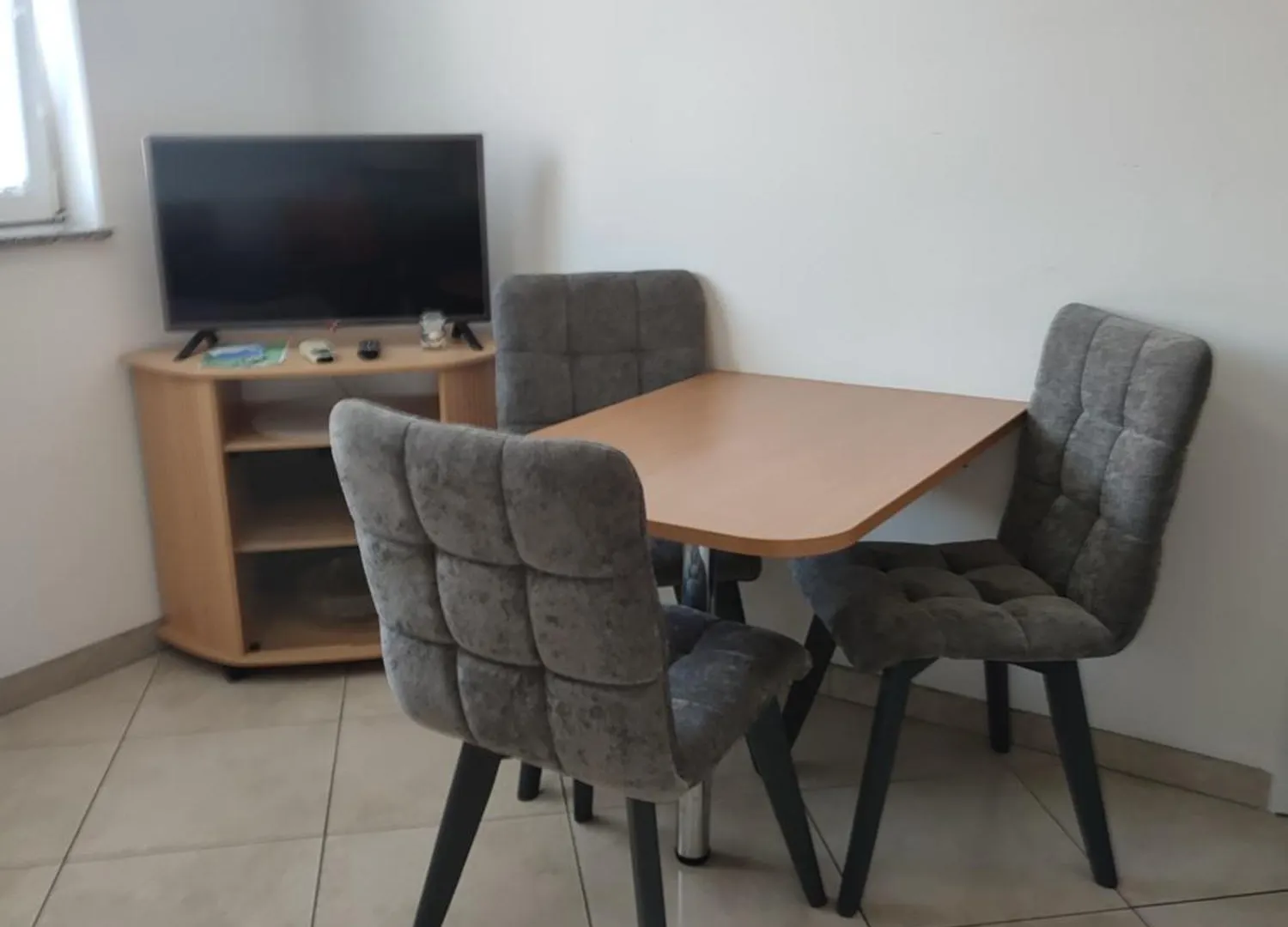 Apartments Kraljic I Baska  0*, Baska (Krk) Croatia
