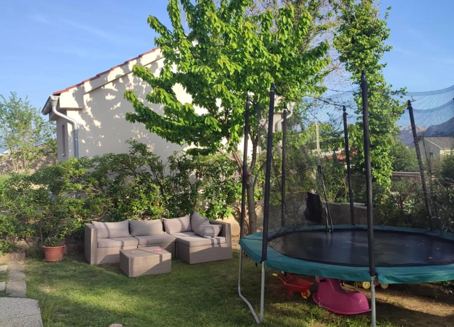 Apartments Kraljic I Baska  Croatia
