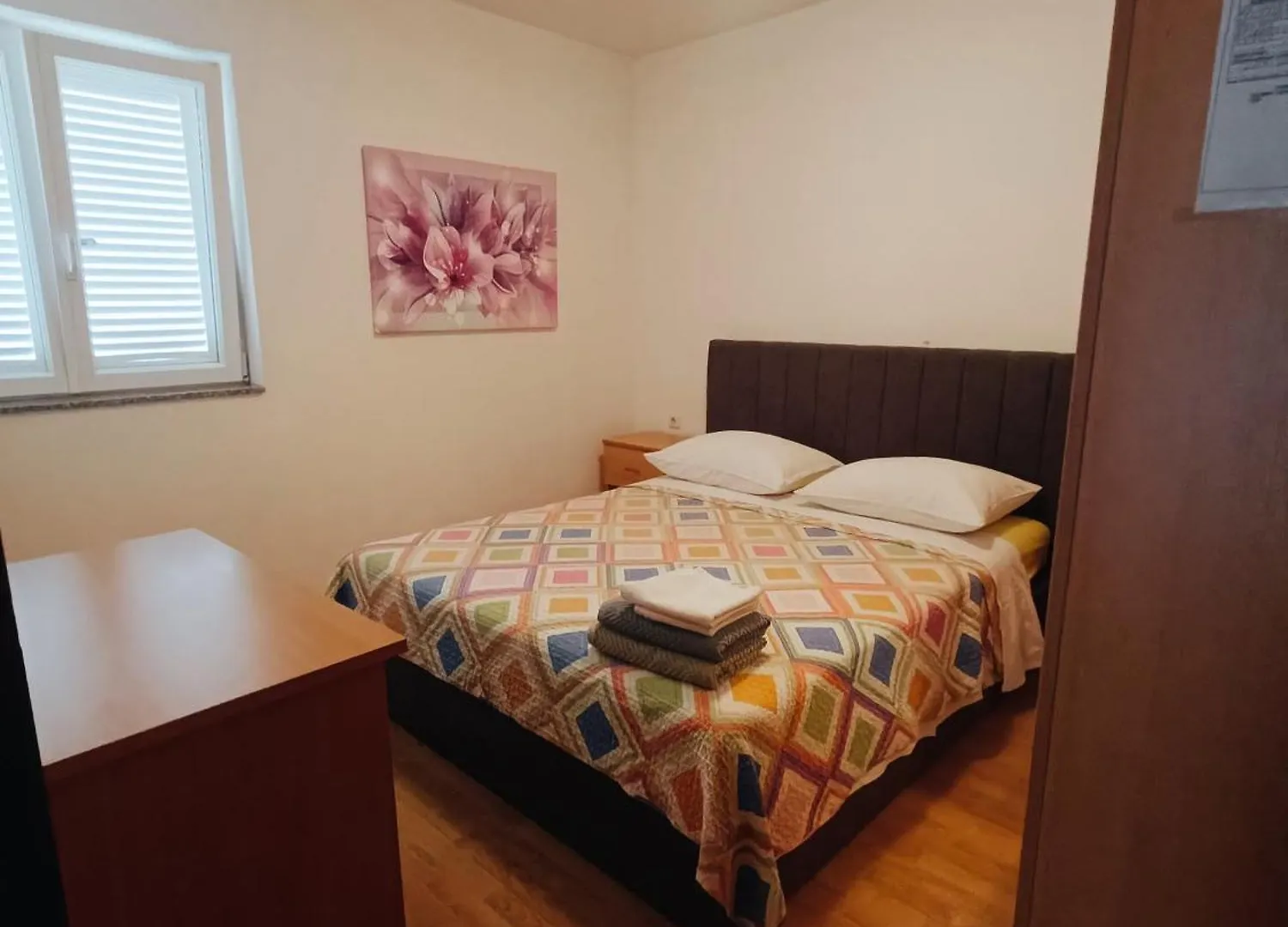Apartments Kraljic I Baska  Croatia