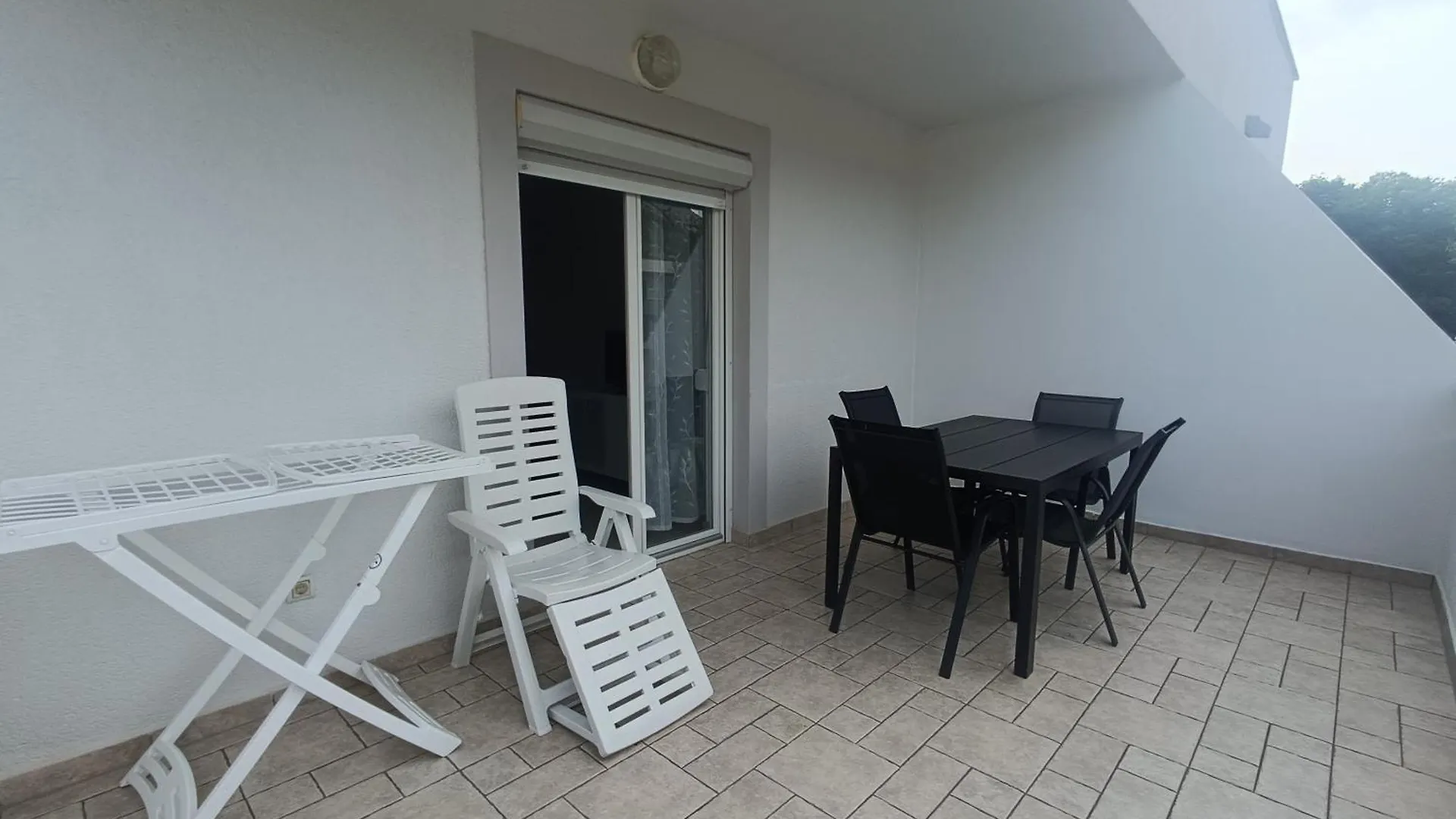 Apartments Kraljic I Baska  0*, Baska (Krk) Croatia