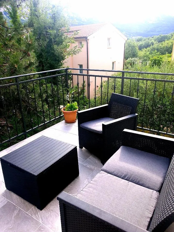Apartments Kraljic I Baska  Croatia